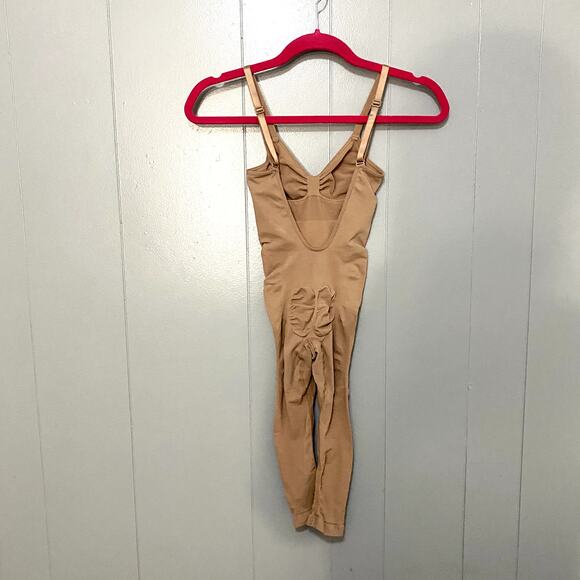 Skims Tan Sienna Neutral Seamless Sculpt Ankle Crop Catsuit Shapewear XXS/XS - Picture 4 of 9